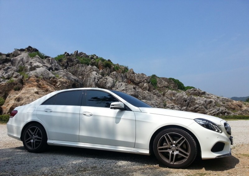 Mercedes E Class white